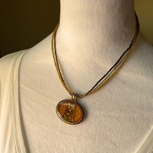 EUC Rare Find Vintage Kenneth Cole Gold Tone Oval Resin Pendant KC Hallmark